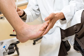 podiatrist in the St. Charles County, MO: Saint Peters (O'Fallon, St Charles, Wentzville, Lake St Louis, Dardenne Prairie, Cottleville, Weldon Spring) and St. Louis County, MO: Maryland Heights, Bridgeton, Earth City areas
