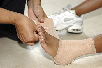 ankle sprain treatment in the St. Charles County, MO: Saint Peters (O'Fallon, St Charles, Wentzville, Lake St Louis, Dardenne Prairie, Cottleville, Weldon Spring) and St. Louis County, MO: Maryland Heights, Bridgeton, Earth City areas