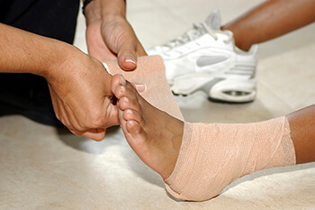 ankle sprain treatment in the St. Charles County, MO: Saint Peters (O'Fallon, St Charles, Wentzville, Lake St Louis, Dardenne Prairie, Cottleville, Weldon Spring) and St. Louis County, MO: Maryland Heights, Bridgeton, Earth City areas